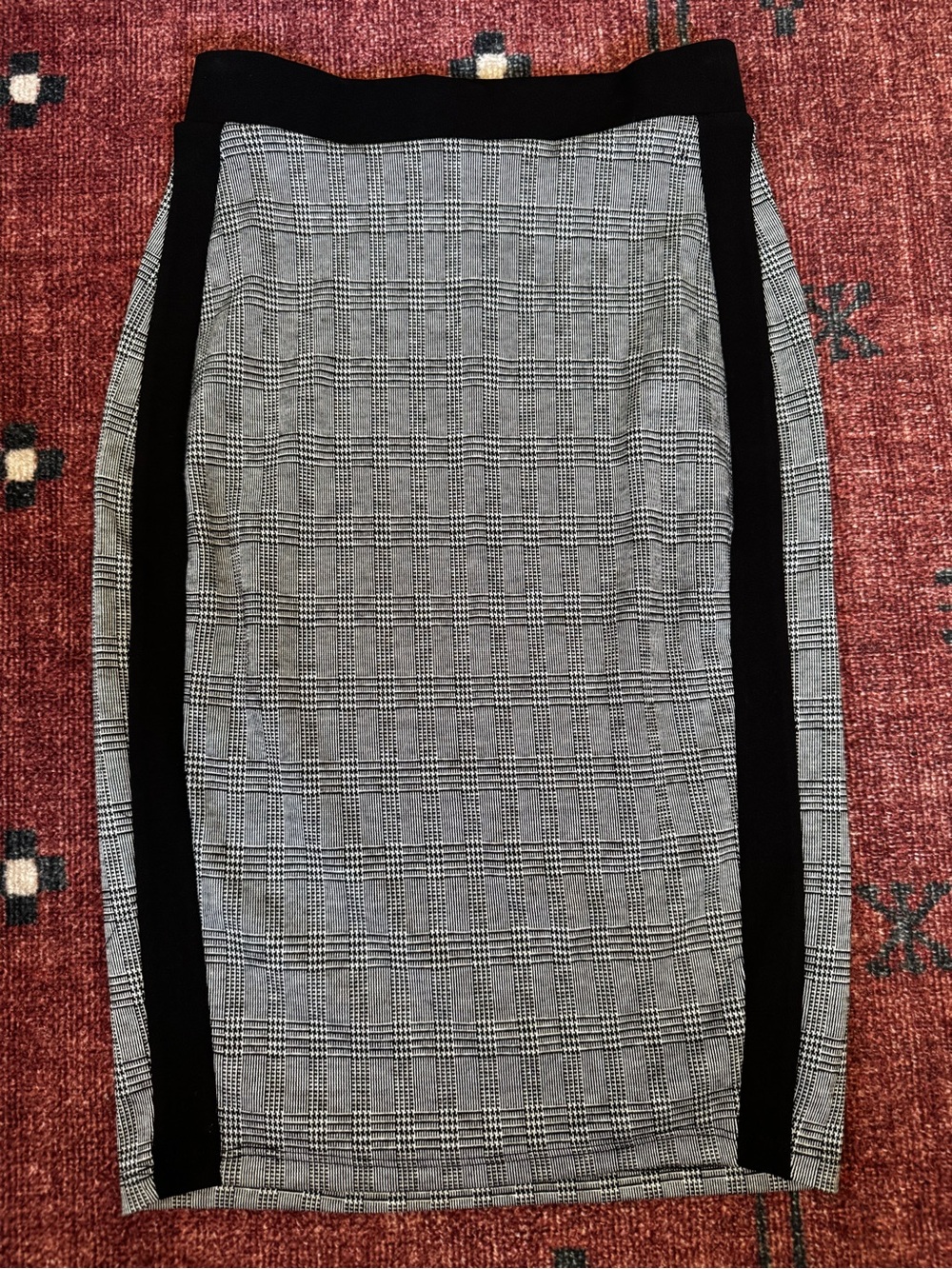 Black & Gray Plaid Pencil Skirt